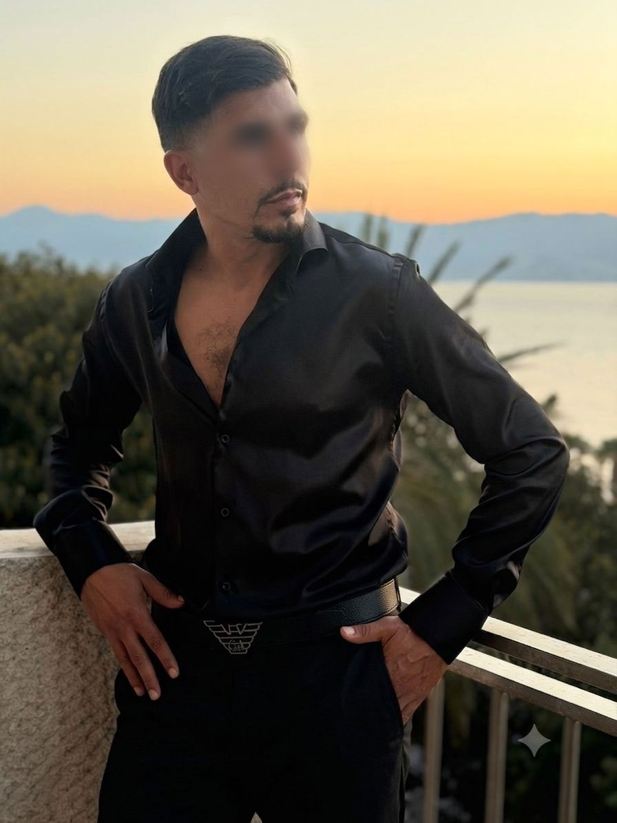 Ennio Caruso, Gigolo a Messina